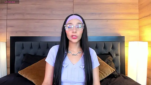 Snapshot of Roseaurora chatting on March 24, 2026, 12:21 pm Roseaurora online show from March 24, 2026, 12:21 pm