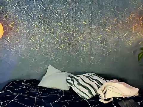 Snapshot of zorre_ chatting on October 5, 2025, 5:55 pm zorre online show from October 5, 2025, 5:55 pm