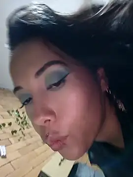 MiaForever1 online show from April 21, 2026, 1:18 am