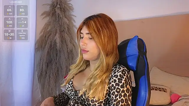 dahiana marin online show from November 25, 2025, 8:42 pm