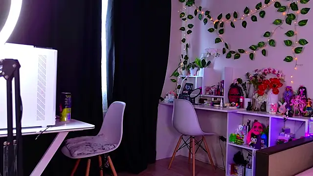 Night angell69 online show from April 13, 2026, 11:16 am