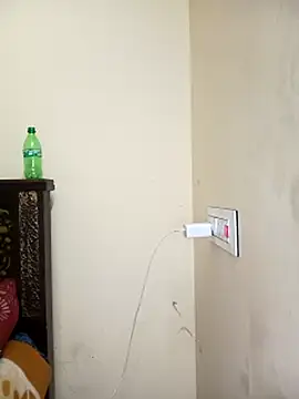 Snapshot of Mee_harini-telugupilla chatting on February 8, 2026, 3:54 am Mee harini-telugupilla online show from February 8, 2026, 3:54 am