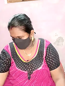 Snapshot of chubby_babitha-telugu chatting on October 4, 2025, 6:17 pm chubby babitha-telugu online show from October 4, 2025, 6:17 pm