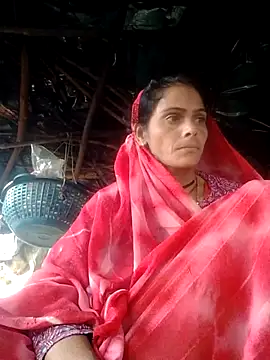 Snapshot of H_seema chatting on February 14, 2026, 2:30 am H seema online show from February 14, 2026, 2:30 am