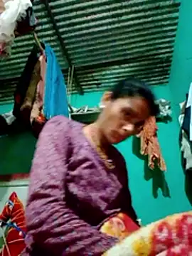 Snapshot of H_seema chatting on February 18, 2026, 1:56 am H seema online show from February 18, 2026, 1:56 am