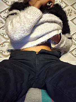 Aidakhan1212 online show from November 29, 2025, 9:45 am