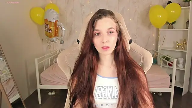 Miss   Eva online show from September 25, 2025, 12:03 am