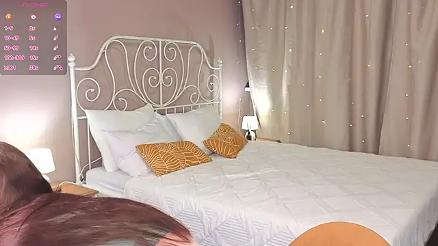 Miss   Eva online show from October 8, 2025, 12:08 am
