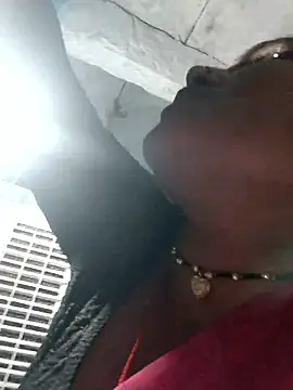 LUCKY cut online show from October 31, 2025, 8:37 am