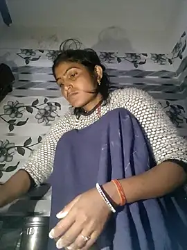 LUCKY cut online show from February 3, 2026, 2:53 am