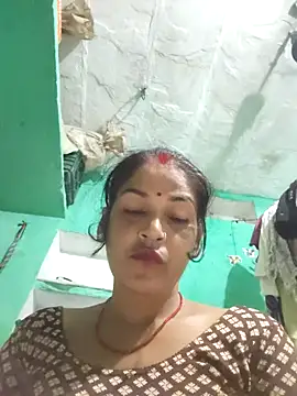 Nillohot online show from October 8, 2025, 7:55 pm