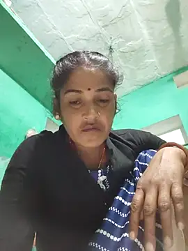 Nillohot online show from October 18, 2025, 12:57 am
