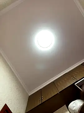 Xinlan-Asia online show from December 18, 2025, 10:43 am