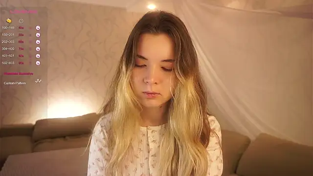 Snapshot of MarlinVarian chatting on October 19, 2025, 4:40 pm MarlinVarian online show from October 19, 2025, 4:40 pm