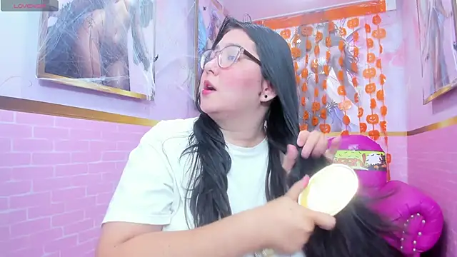 Snapshot of Dulce_meow chatting on October 24, 2025, 11:39 am Dulce meow online show from October 24, 2025, 11:39 am