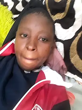 SweetSlenderChoc online show from March 16, 2026, 7:07 pm