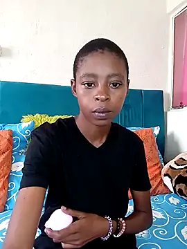 SweetSlenderChoc online show from April 12, 2026, 11:15 am