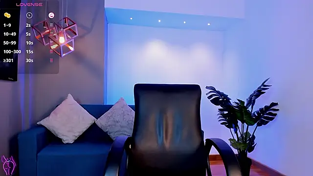 sofiapalacioss online show from March 4, 2026, 6:25 pm