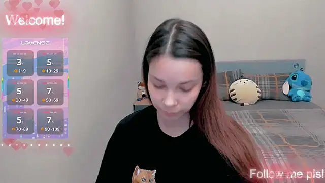 Snapshot of Kitten_Alissa chatting on May 7, 2026, 11:32 pm Kitten Alissa online show from May 7, 2026, 11:32 pm