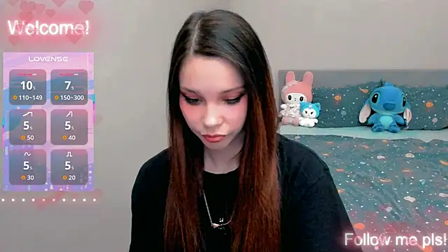 Snapshot of Kitten_Alissa chatting on May 10, 2026, 2:33 pm Kitten Alissa online show from May 10, 2026, 2:33 pm