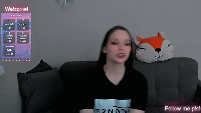 Snapshot of Kitten_Alissa chatting on May 15, 2026, 8:38 pm Kitten Alissa online show from May 15, 2026, 8:38 pm