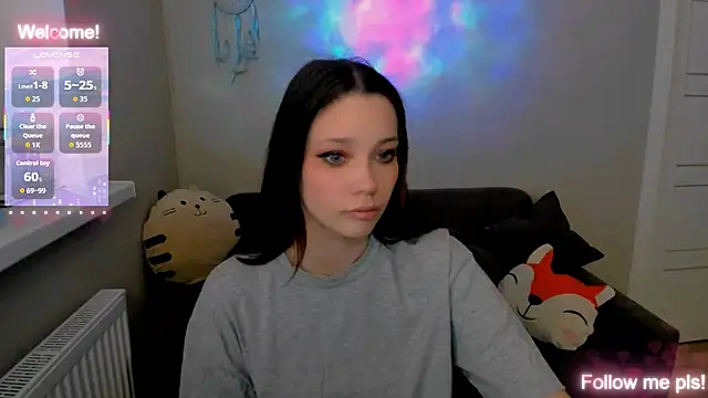 Snapshot of Kitten_Alissa chatting on May 20, 2026, 1:06 pm Kitten Alissa online show from May 20, 2026, 1:06 pm