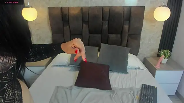Victoriafoxx online show from October 15, 2025, 2:06 pm
