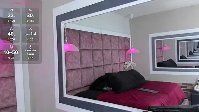 Ely09  online show from November 24, 2025, 9:25 pm