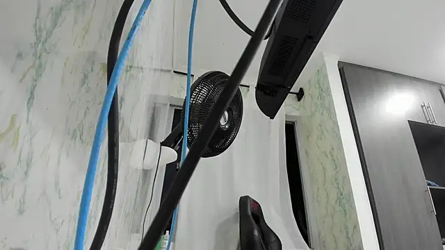 ValerySkinnyy online show from October 26, 2025, 3:01 am