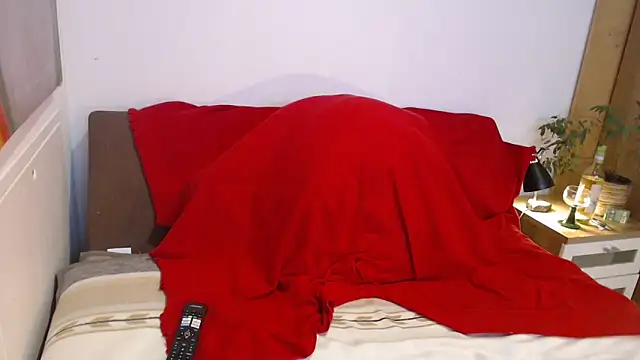 EdelHolz91 online show from February 26, 2026, 4:17 pm