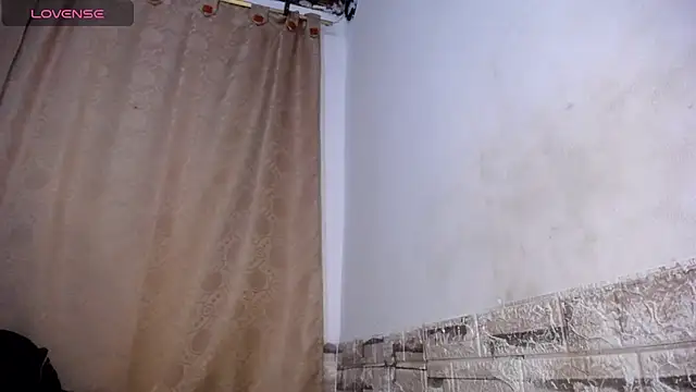 Snapshot of Bicky_24 chatting on July 9, 2026, 9:02 am Bicky 24 online show from July 9, 2026, 9:02 am