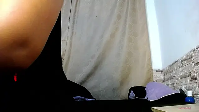 Snapshot of Bicky_24 chatting on July 10, 2026, 8:07 am Bicky 24 online show from July 10, 2026, 8:07 am