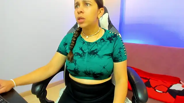 Snapshot of CataleyaAmaya chatting on October 16, 2025, 12:17 pm CataleyaAmaya online show from October 16, 2025, 12:17 pm