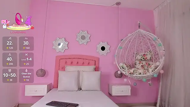 CannelaSmith online show from November 21, 2025, 7:34 pm