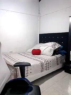 karly hot  online show from December 16, 2025, 12:04 am