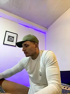 Snapshot of Smith_Fitness chatting on October 14, 2025, 3:02 pm Smith Fitness online show from October 14, 2025, 3:02 pm