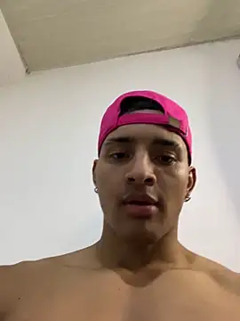 Snapshot of Smith_Fitness chatting on May 22, 2026, 3:28 pm Smith Fitness online show from May 22, 2026, 3:28 pm