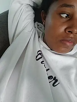 MoniqueMulberry online show from October 30, 2025, 7:36 pm