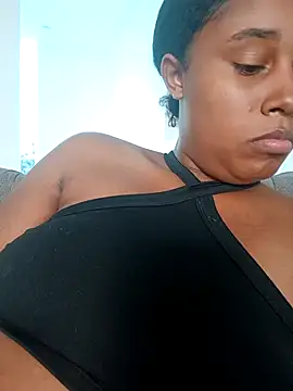 MoniqueMulberry online show from November 24, 2025, 7:35 pm