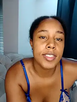 MoniqueMulberry online show from November 27, 2025, 1:02 pm