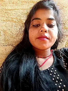 Yatiksha Beby online show from February 9, 2026, 5:33 am