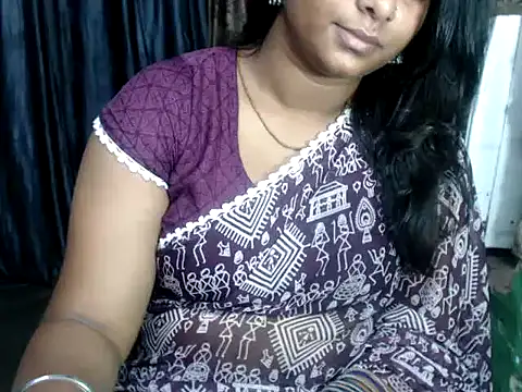 Snapshot of DearKimmi chatting on December 5, 2024, 4:44 pm DearKimmi online show from December 5, 2024, 4:44 pm