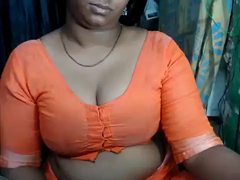 Snapshot of DearKimmi chatting on December 15, 2024, 6:59 pm DearKimmi online show from December 15, 2024, 6:59 pm