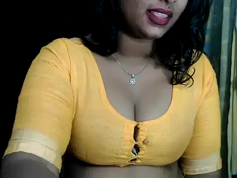 Snapshot of DearKimmi chatting on December 31, 2024, 3:23 am DearKimmi online show from December 31, 2024, 3:23 am