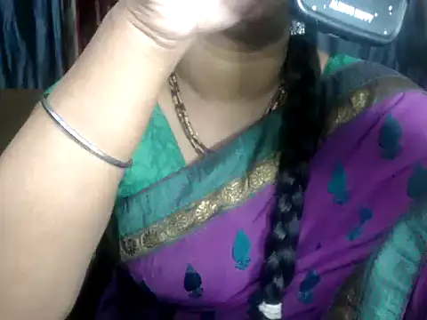 Snapshot of DearKimmi chatting on February 6, 2025, 8:45 pm DearKimmi online show from February 6, 2025, 8:45 pm