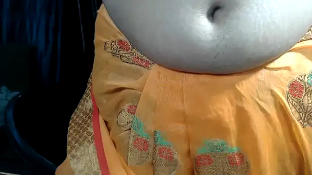 Snapshot of DearKimmi chatting on March 22, 2025, 5:52 pm DearKimmi online show from March 22, 2025, 5:52 pm