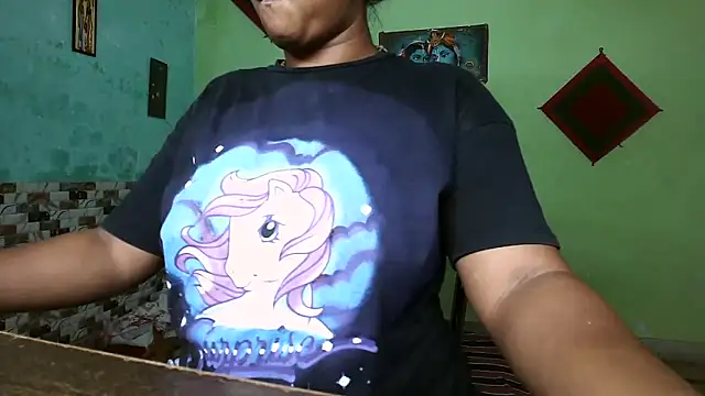 Snapshot of DearKimmi chatting on September 23, 2025, 2:09 pm DearKimmi online show from September 23, 2025, 2:09 pm