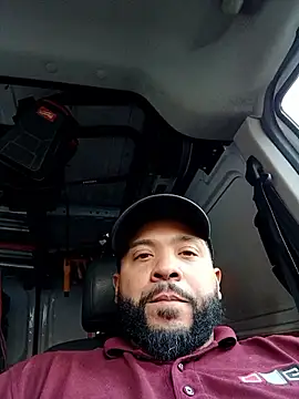 tripping385 online show from October 21, 2025, 8:09 pm