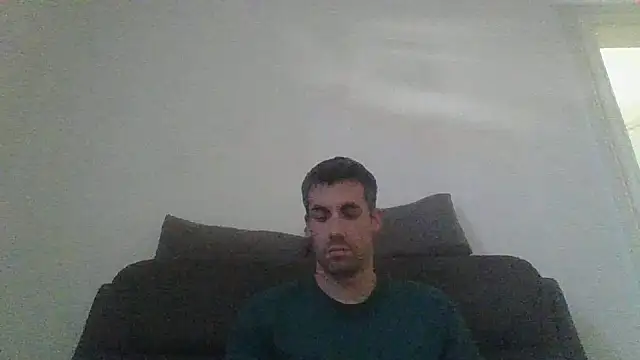 JulioIsHere4you online show from May 22, 2026, 8:53 am