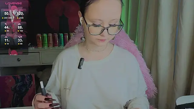 hornyprincess19 online show from November 29, 2025, 10:40 am